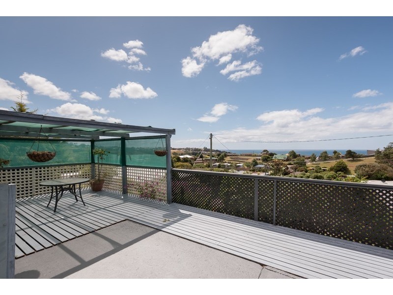 40 South Road, Penguin TAS 7316