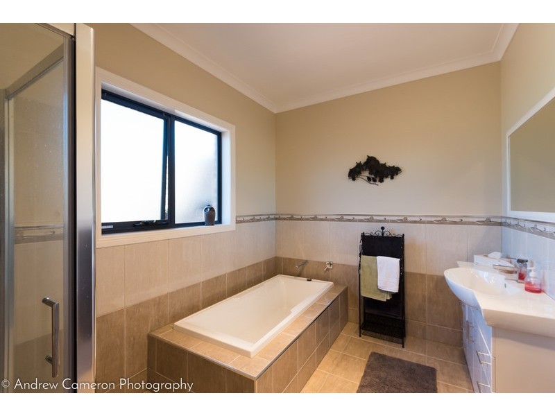 12 Formby Street, Sheffield TAS 7306