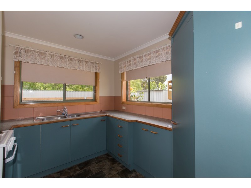 4/8 Arnold Street, Penguin TAS 7316