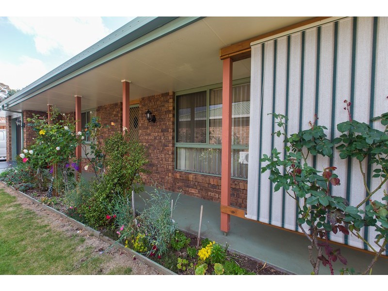 4/8 Arnold Street, Penguin TAS 7316