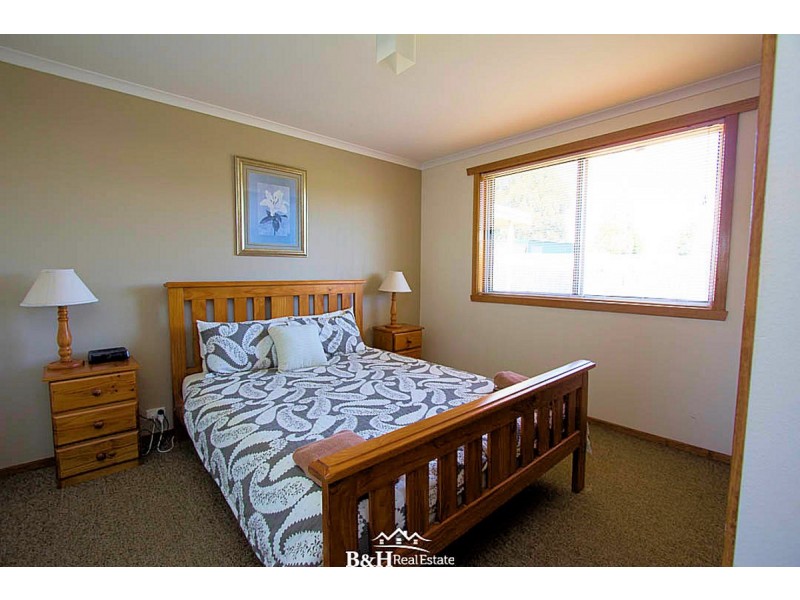 12 Que Street, Waratah TAS 7321