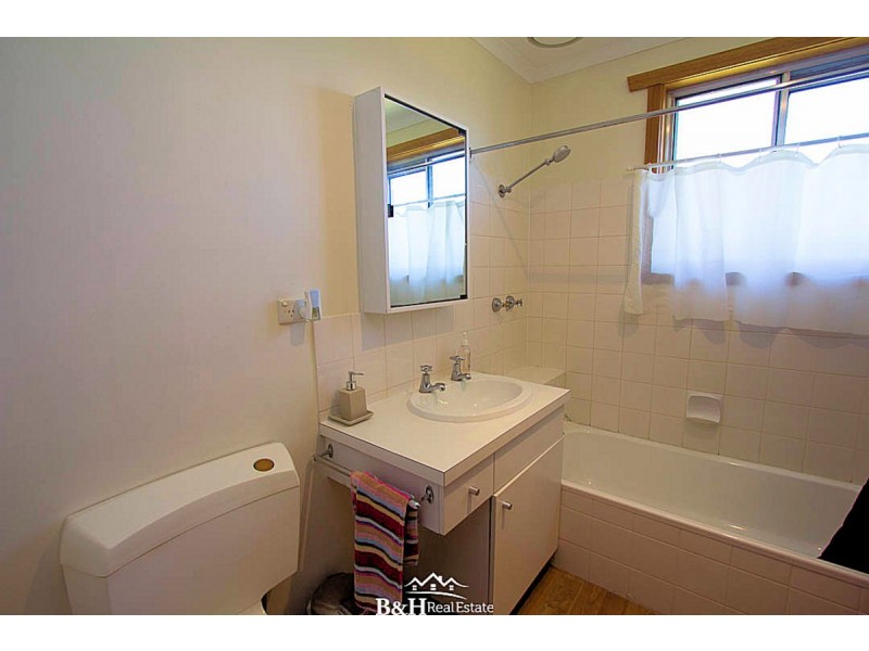 12 Que Street, Waratah TAS 7321