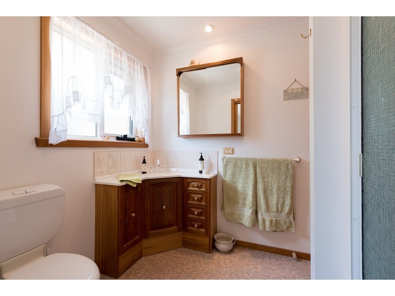 111B South Road, Penguin TAS 7316