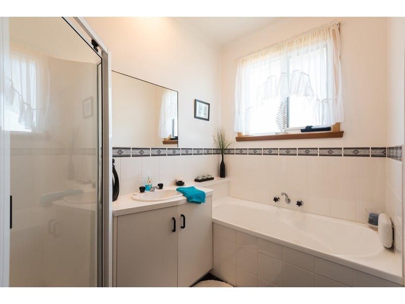 111B South Road, Penguin TAS 7316