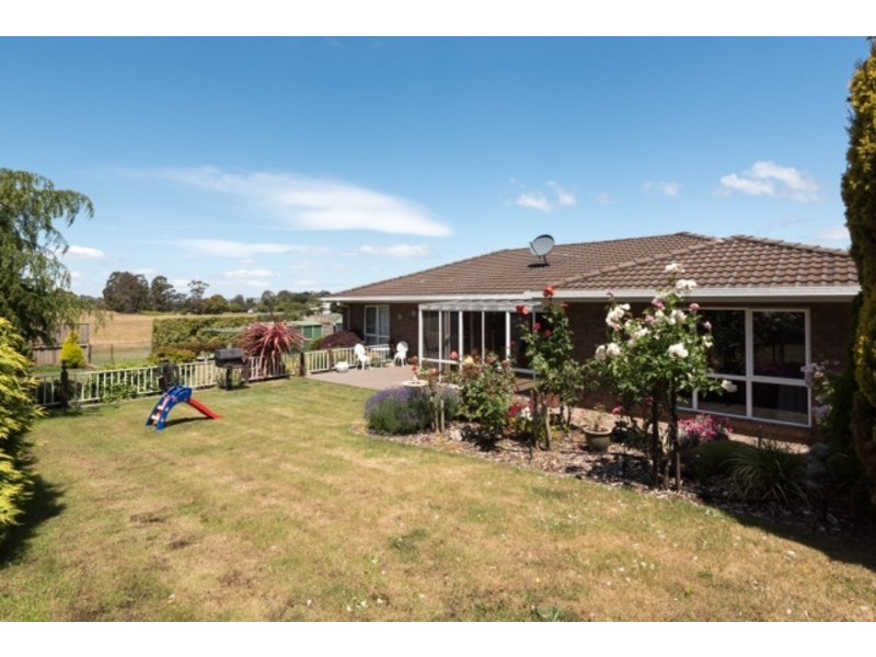 111B South Road, Penguin TAS 7316