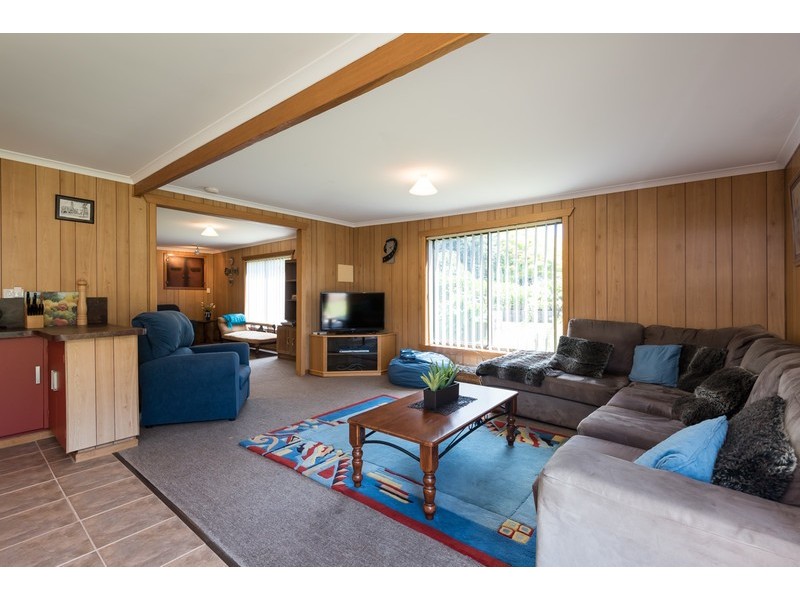 111B South Road, Penguin TAS 7316