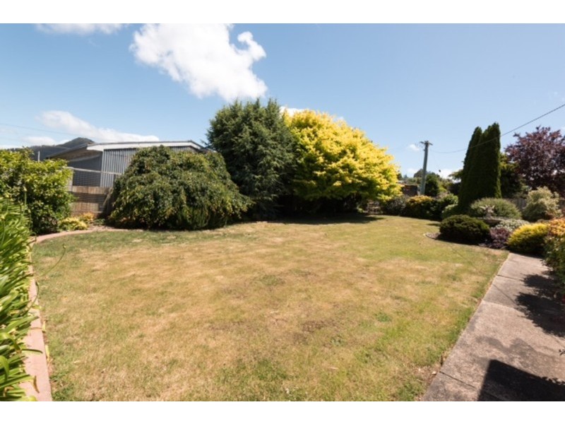 111B South Road, Penguin TAS 7316