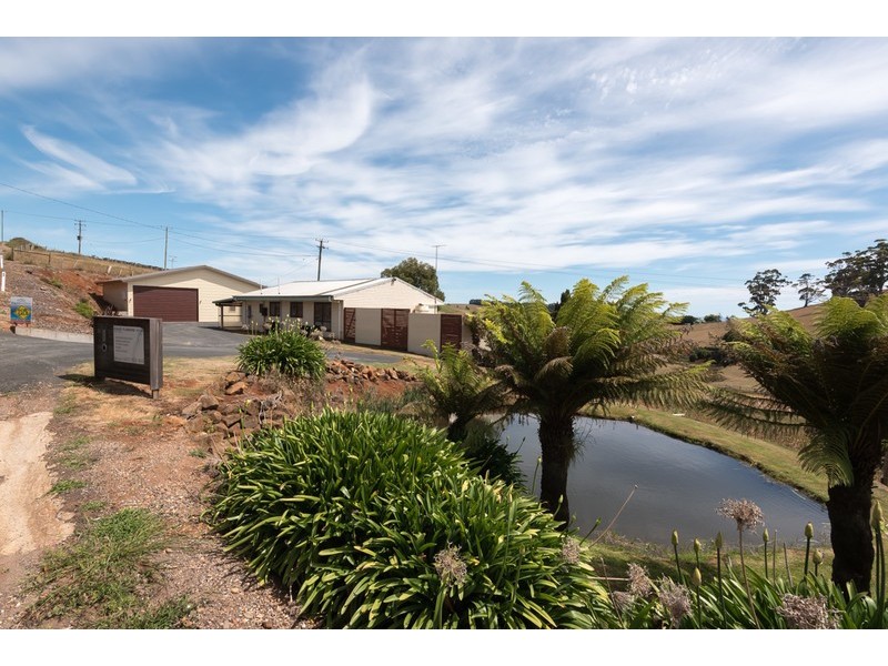 32 West Pine Road, Penguin TAS 7316