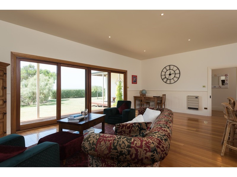 145 Penguin Road, West Ulverstone TAS 7315