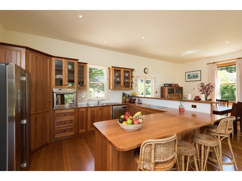 145 Penguin Road, West Ulverstone TAS 7315