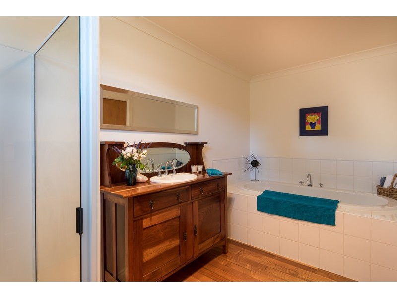 145 Penguin Road, West Ulverstone TAS 7315