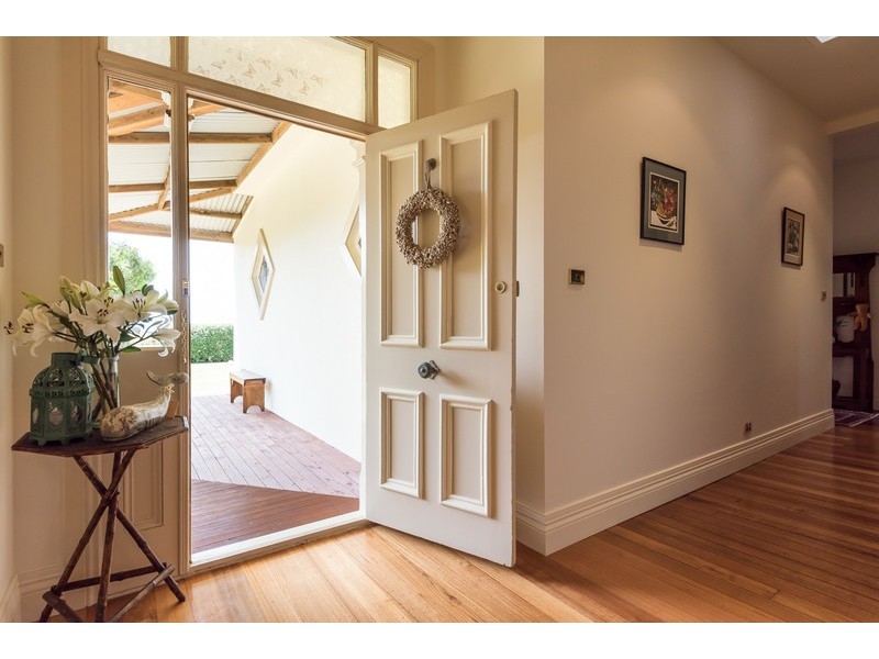 145 Penguin Road, West Ulverstone TAS 7315