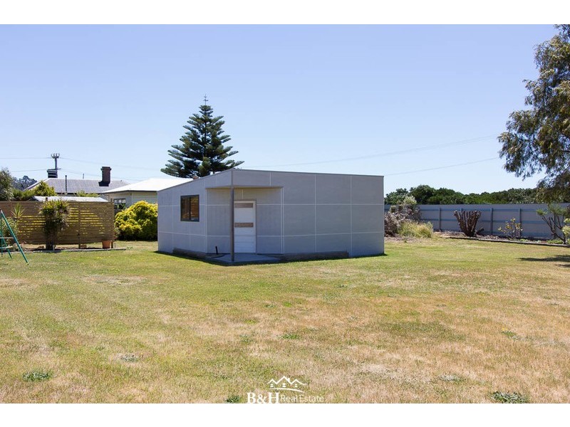 97-99 Bass Highway, Somerset TAS 7322