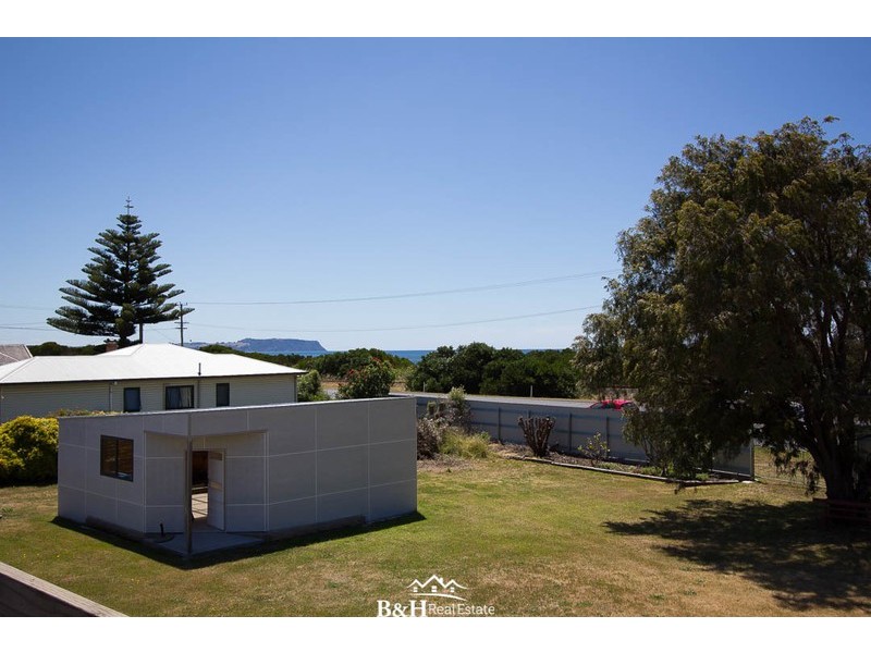 97-99 Bass Highway, Somerset TAS 7322