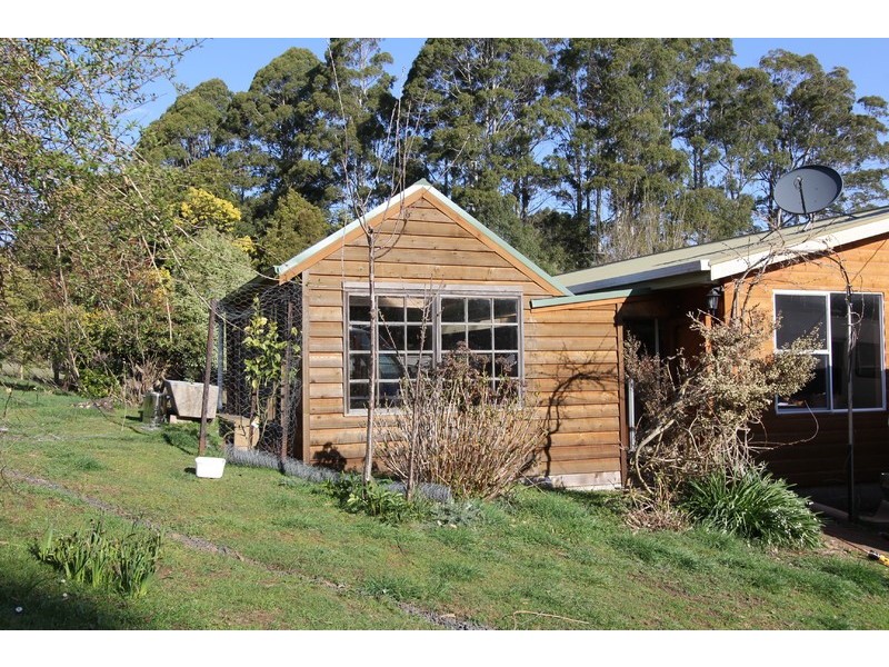 80 Central Castra Road, Castra TAS 7315