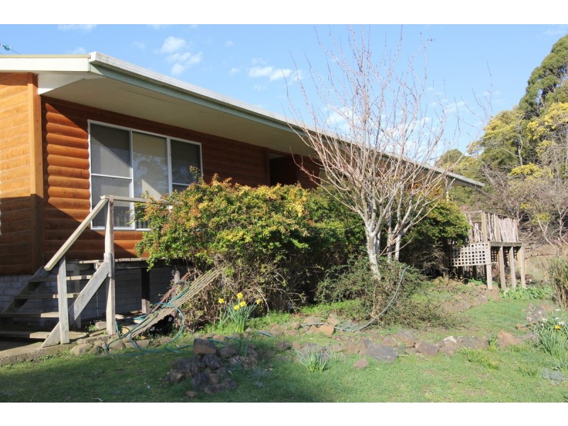 80 Central Castra Road, Castra TAS 7315
