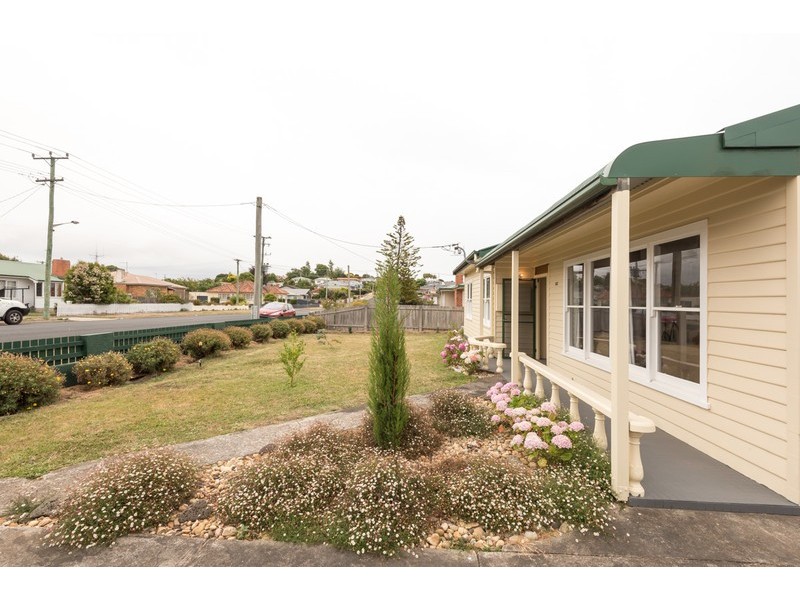 182 Best Street, Devonport TAS 7310