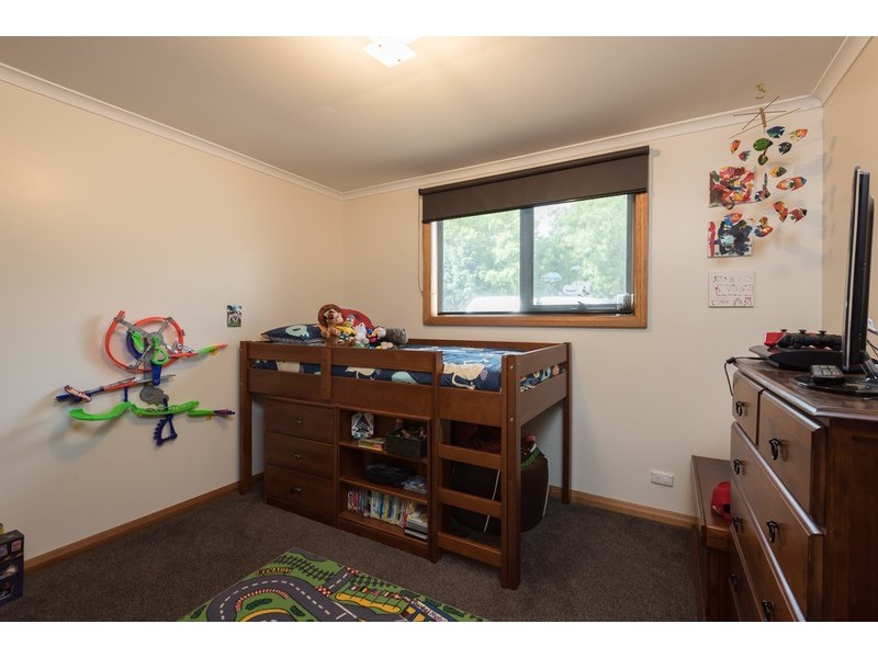 32 West Pine Road, Penguin TAS 7316