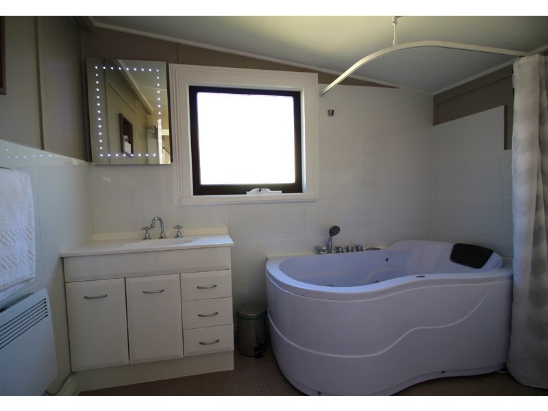 93 Lettes Bay Road, Strahan TAS 7468