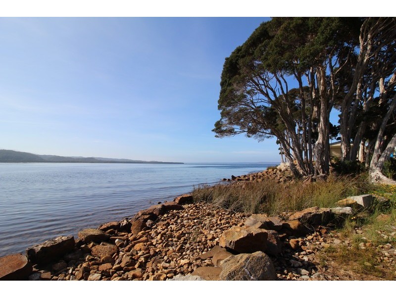 93 Lettes Bay Road, Strahan TAS 7468