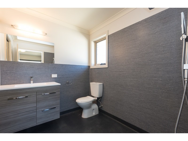 15 Hales Street, Penguin TAS 7316