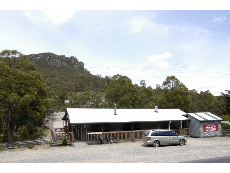 8 Main Street, Cethana TAS 7306