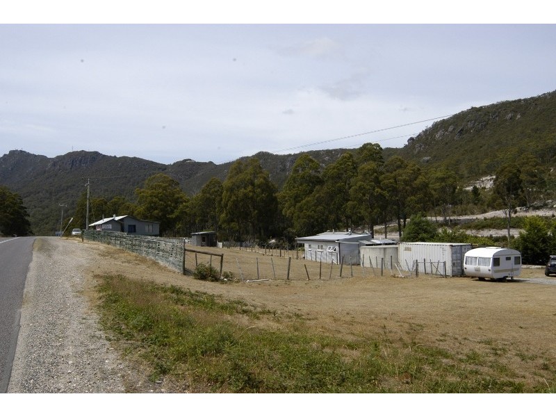 8 Main Street, Cethana TAS 7306