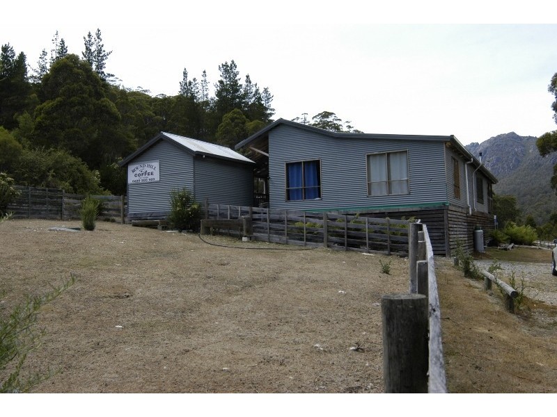 8 Main Street, Cethana TAS 7306