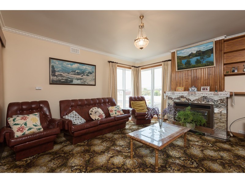7 Lewis Street, Somerset TAS 7322