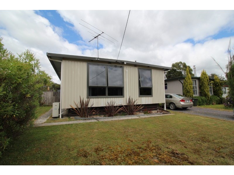 2 Gum Drive, Rosebery TAS 7470