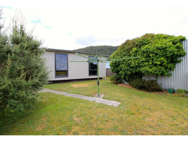 2 Gum Drive, Rosebery TAS 7470