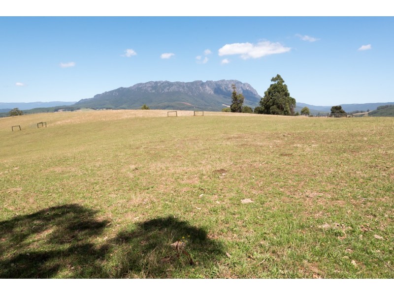 111 Brays Road, Sheffield TAS 7306