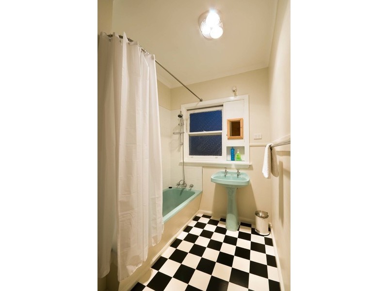14 Paraka Street, Parklands TAS 7320