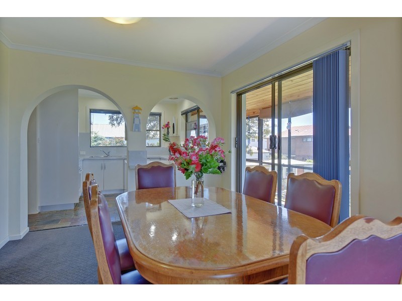 1A Bells Parade, Somerset TAS 7322