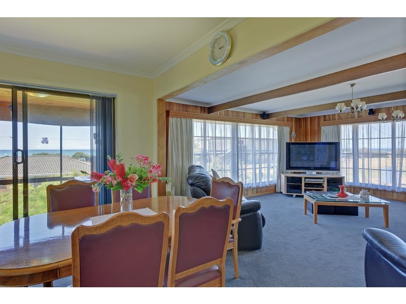 1A Bells Parade, Somerset TAS 7322