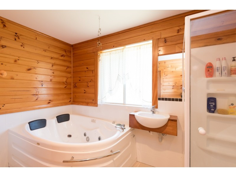 6 Cuprona Road, Heybridge TAS 7316