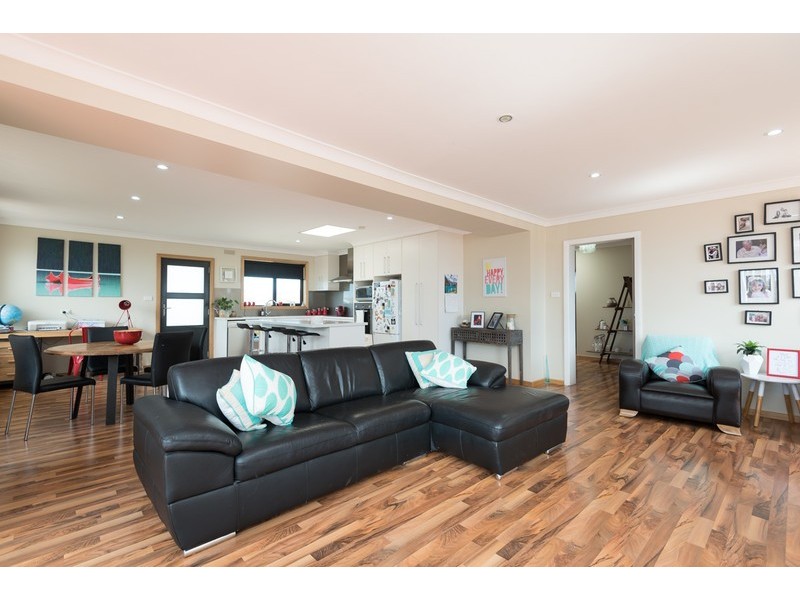 121 Upper Maud Street, West Ulverstone TAS 7315