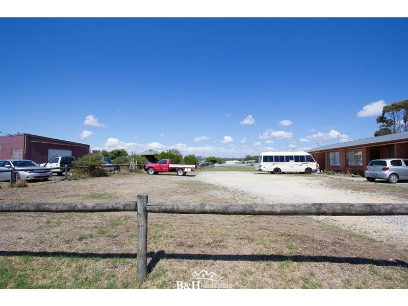 13 Old Bass Highway, Wynyard TAS 7325