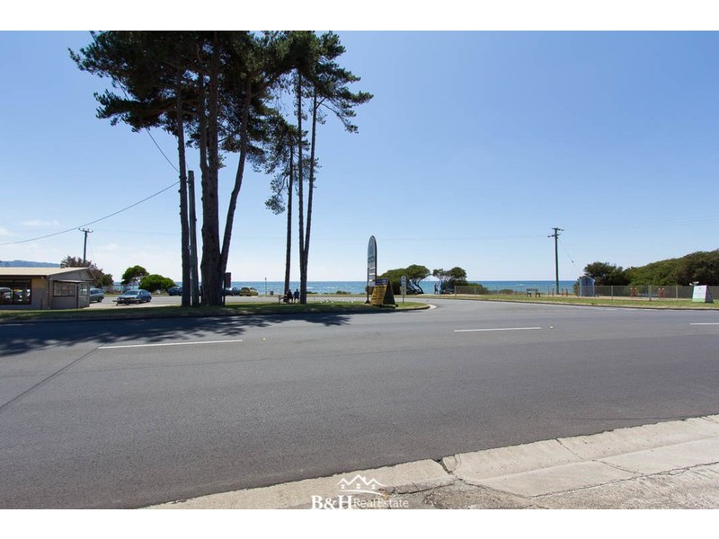 13 Old Bass Highway, Wynyard TAS 7325