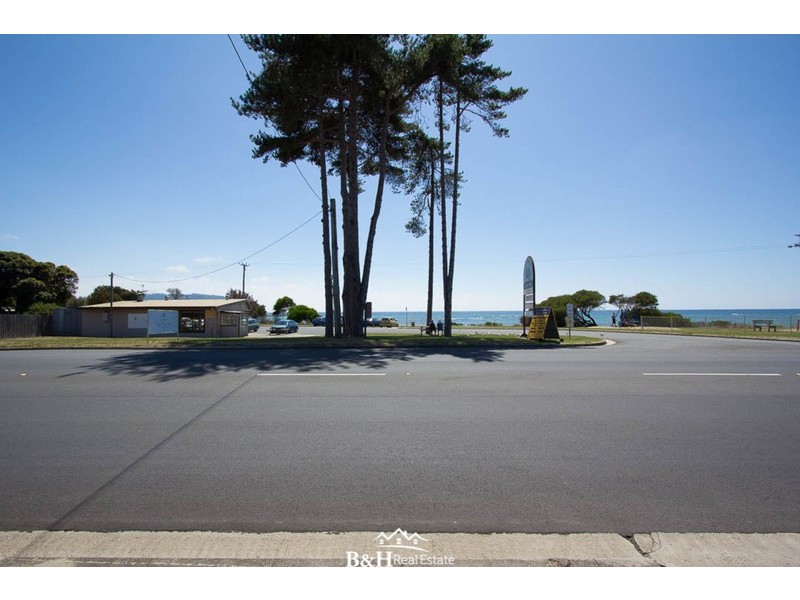 13 Old Bass Highway, Wynyard TAS 7325