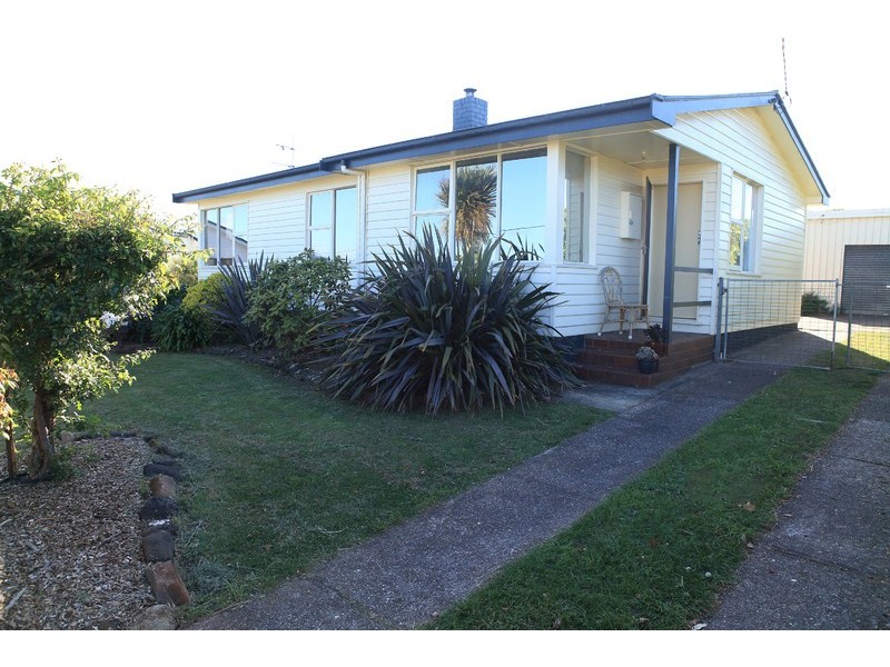 21 Raymond Avenue, Devonport TAS 7310