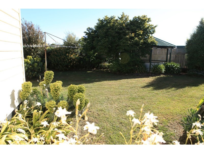 21 Raymond Avenue, Devonport TAS 7310