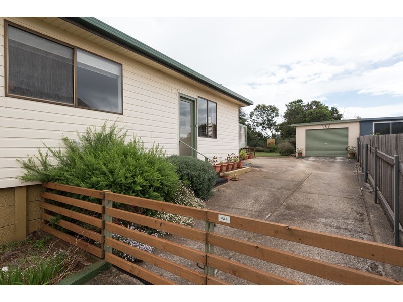 43 Ashwater Crescent, Penguin TAS 7316
