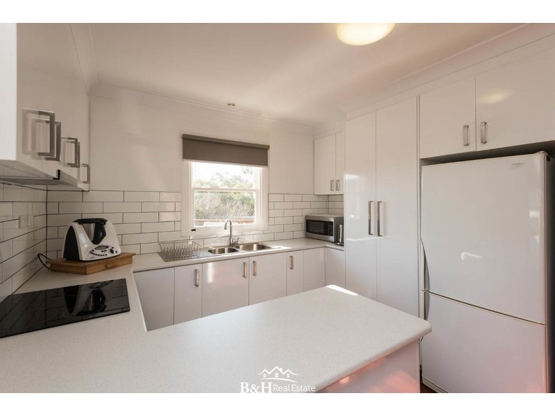 2 Chamberlain Street, Ulverstone TAS 7315