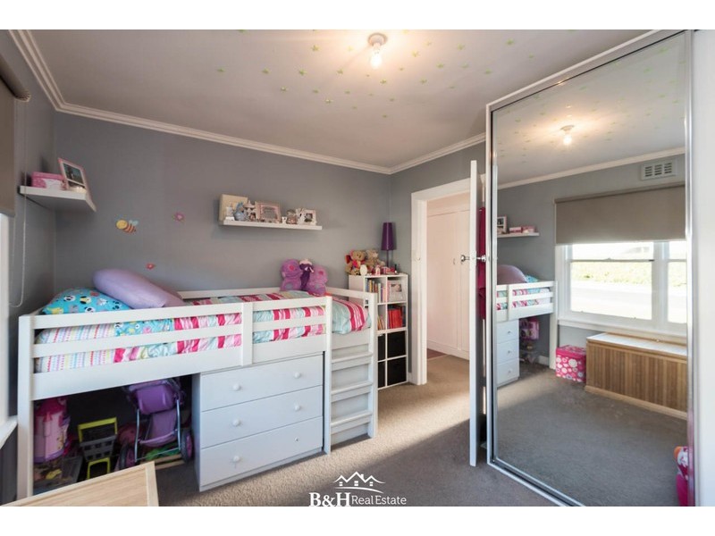 2 Chamberlain Street, Ulverstone TAS 7315