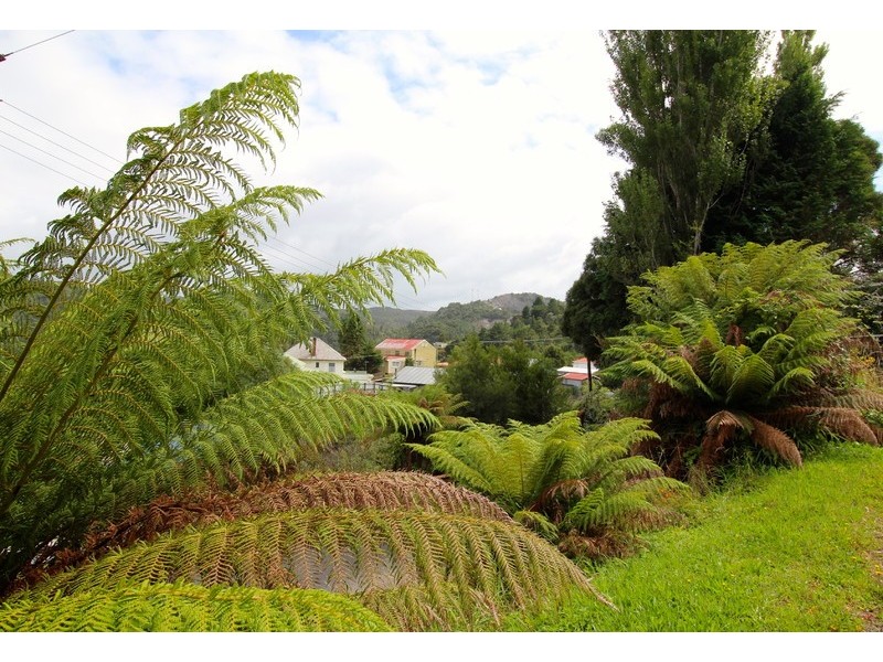 17 Denison Street, Queenstown TAS 7467