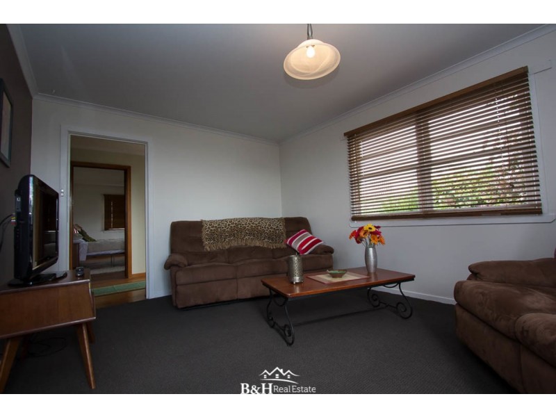 1 Rola Place, Acton TAS 7320