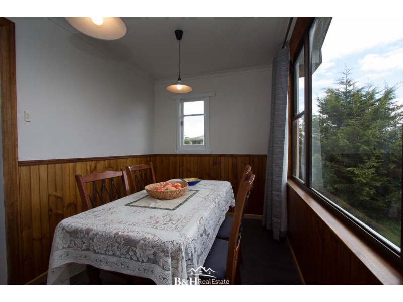 1 Rola Place, Acton TAS 7320