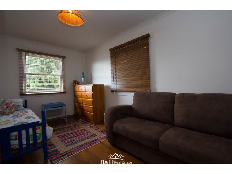 1 Rola Place, Acton TAS 7320