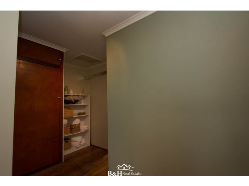 1 Rola Place, Acton TAS 7320